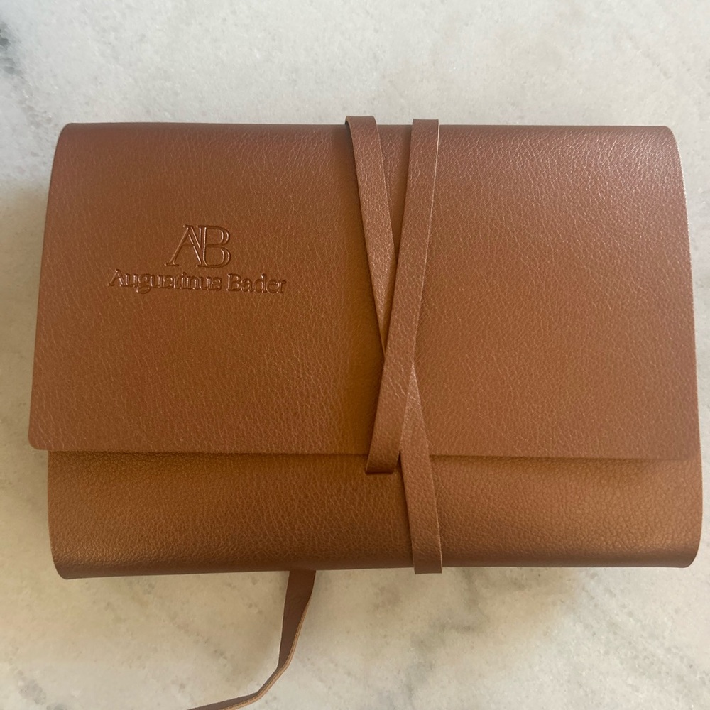 Augustine Bader cosmetic pouch New